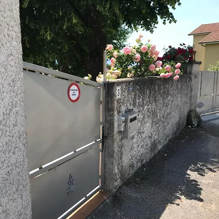 A La Campagne Oda ve Kahvaltı Moirans